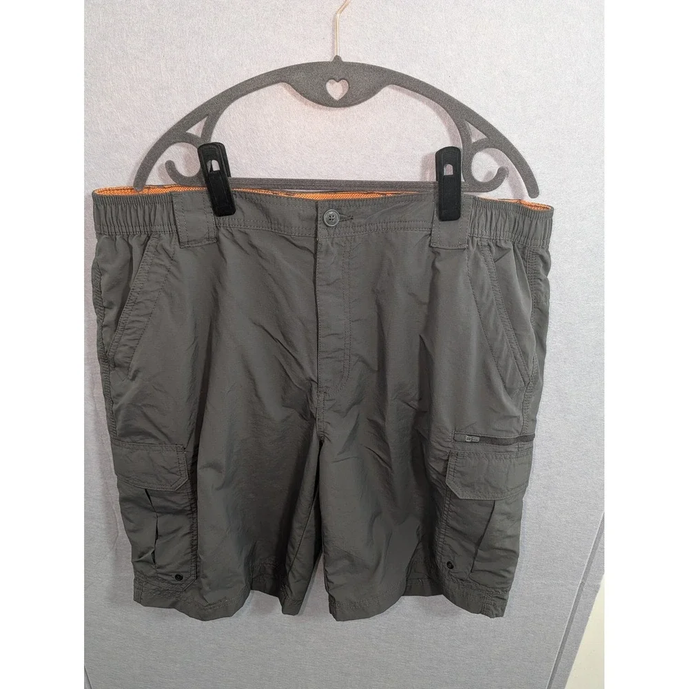 Field & Stream Men's Gray Cargo Shorts Zip Elastic Waist Pockets XL 40-42